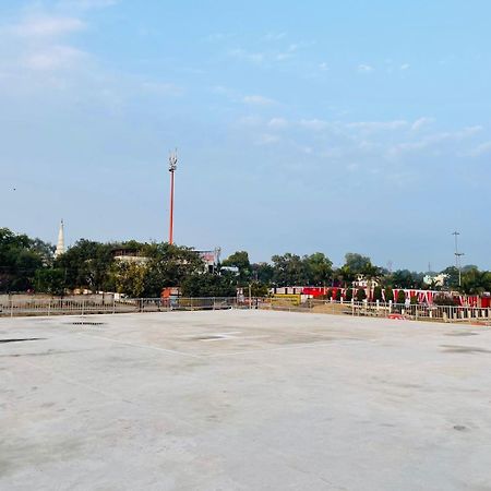 Holidayy Inn Allāhābād Junction Kültér fotó