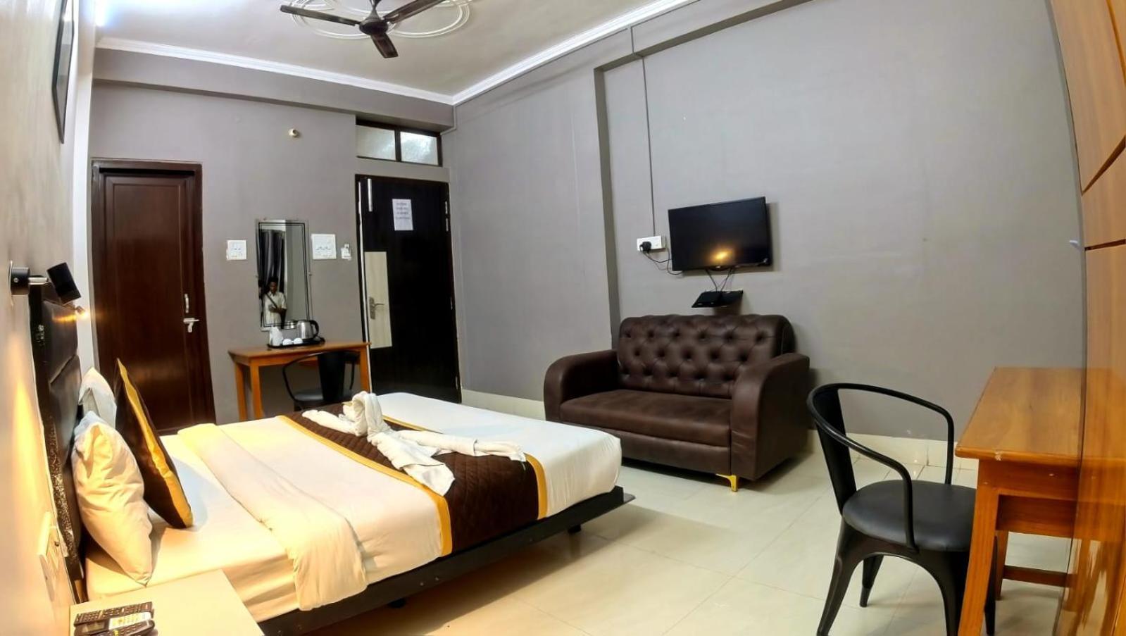 Holidayy Inn Allāhābād Junction Kültér fotó