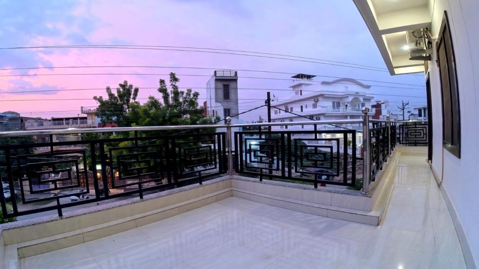 Holidayy Inn Allāhābād Junction Kültér fotó